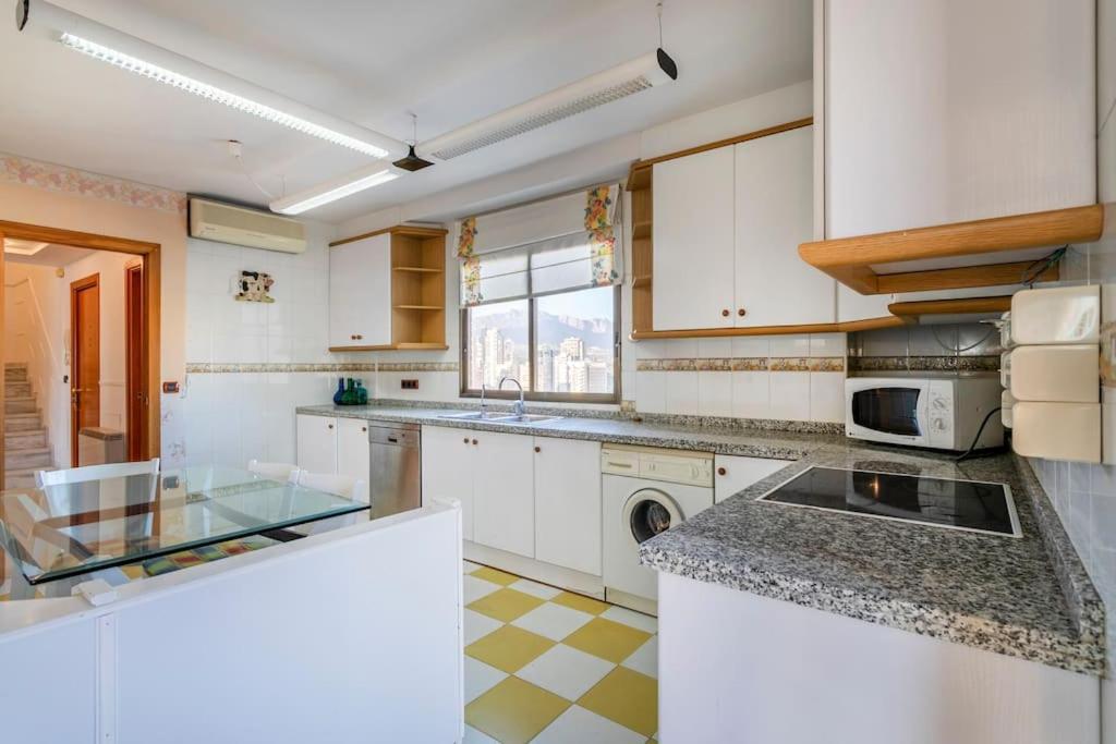 Atico Con Gran Terraza Apartment Benidorm Exterior photo